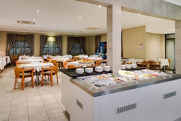 Protea Hotel By Marriott Polokwane Landmark Exterior photo