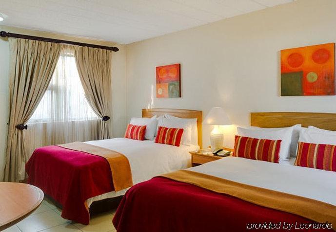 Protea Hotel By Marriott Polokwane Landmark Exterior photo